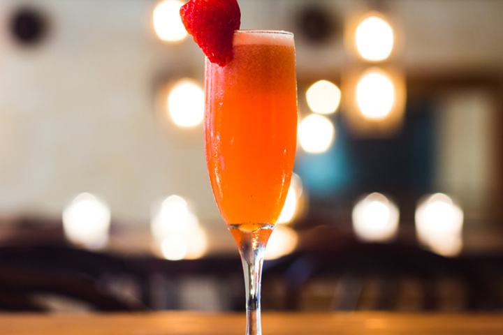 Strawberry bellini